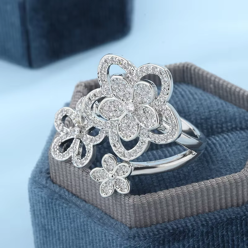 Bague florale plaquée argent 925 pour dames