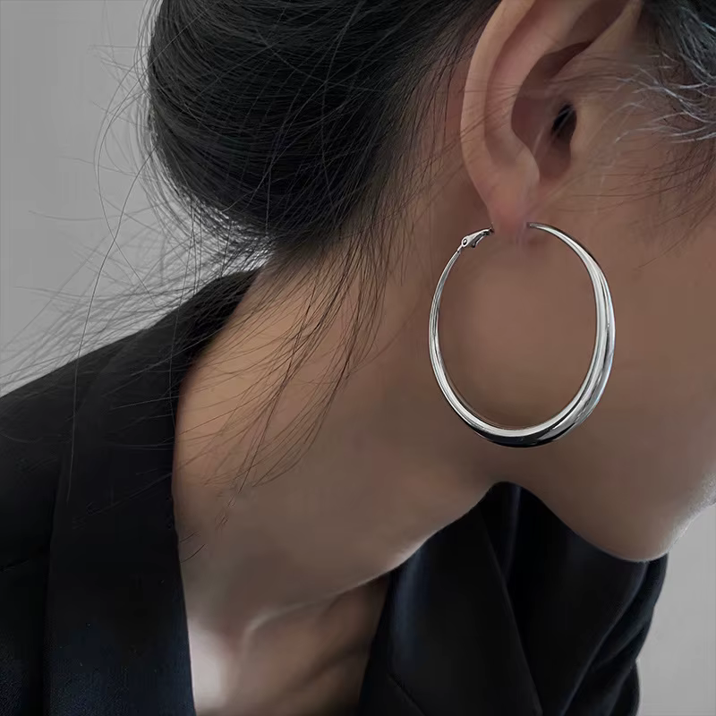 Mode exagérée grand cercle boucles d'oreilles pour femmes déclaration bijoux lisse