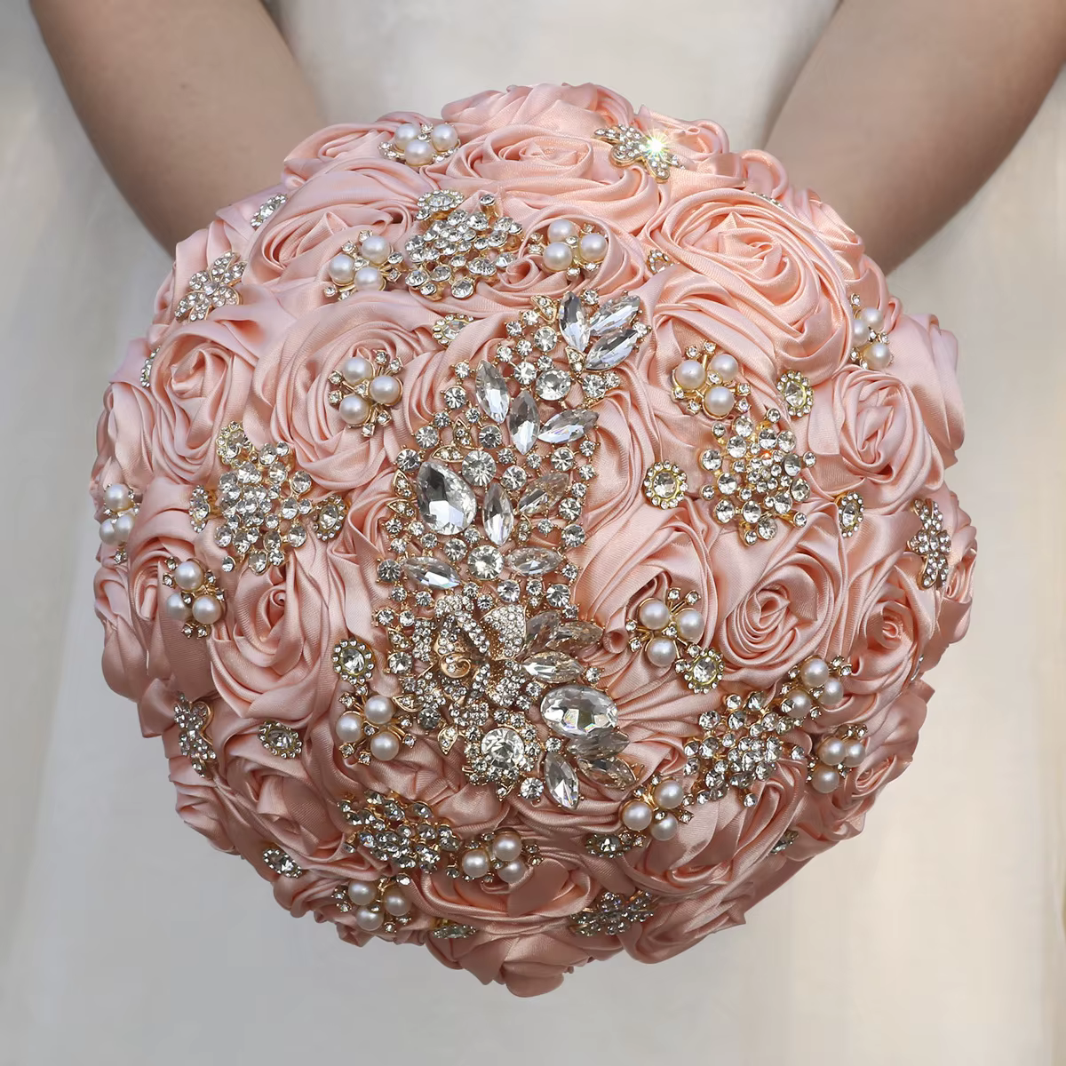 Bouquet de Mariage en Bois de Rose avec Strass Scintillants pour la Mariée