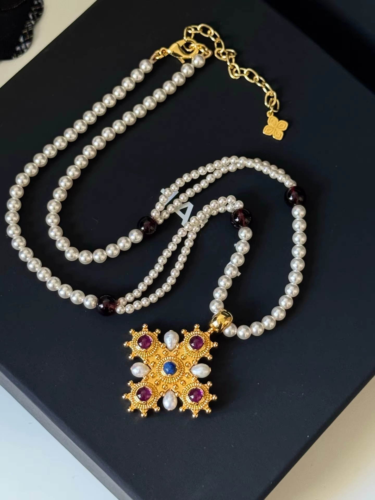 Mode rétro haut de gamme en laiton plaqué or broche à la mode bijoux