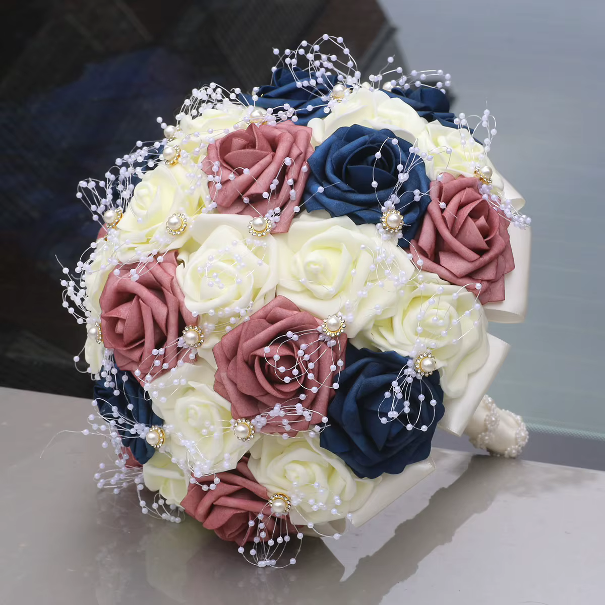 Bouquet de mariée en mousse de rose YeeNanee avec cordon de perles