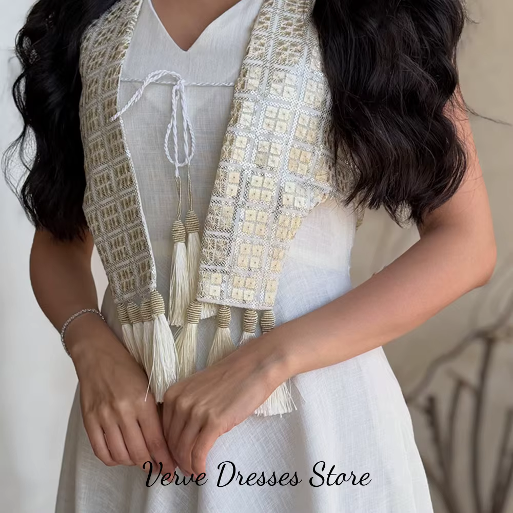 Robe de soirée sans manches élégante avec châle