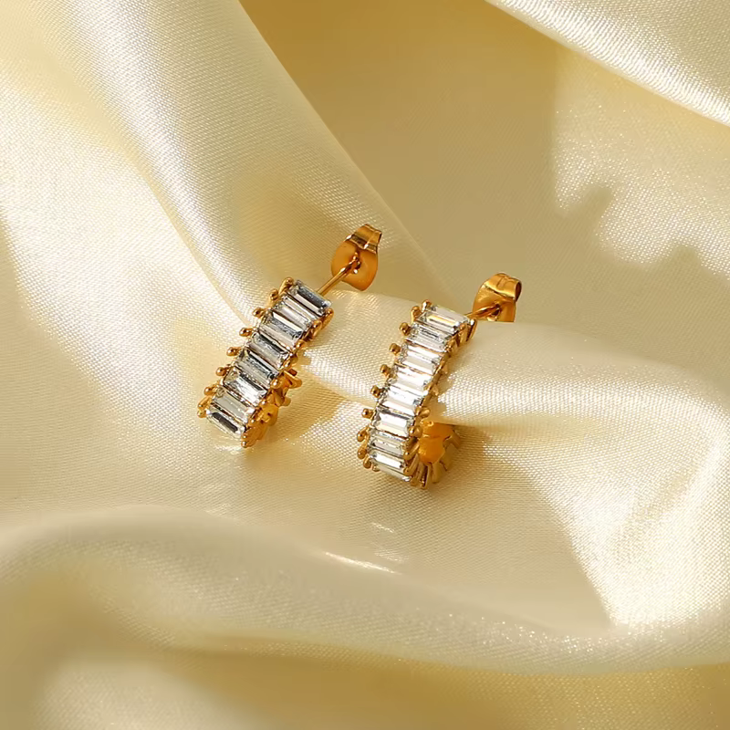 Boucles d'oreilles pendantes vintage creuses en acier inoxydable couleur or 2026
