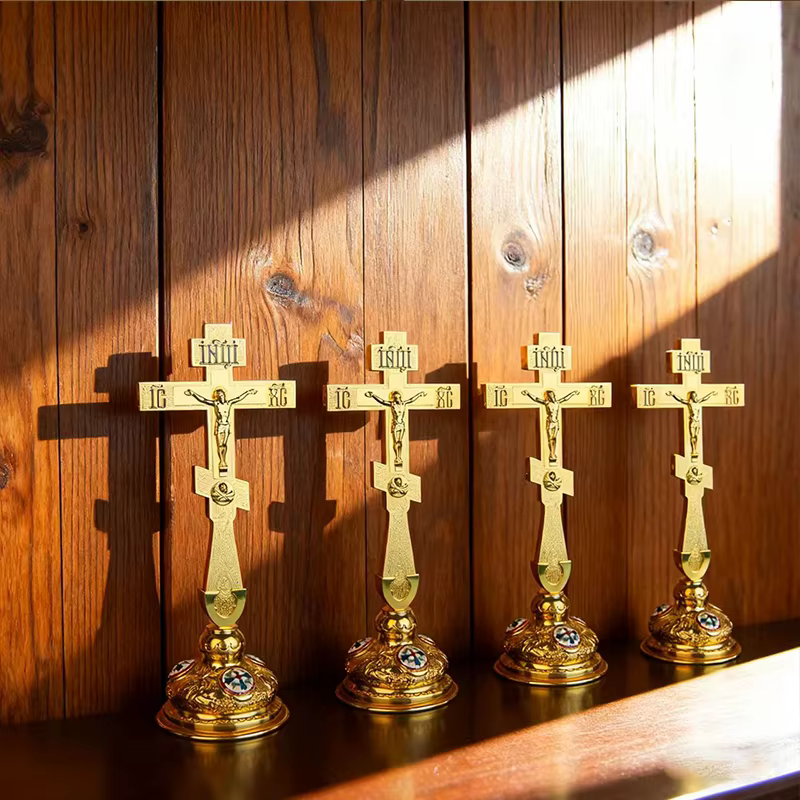 Nouvelle croix d'autel de l'Église orthodoxe 2026