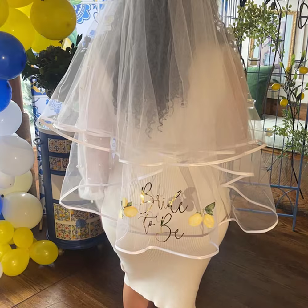 Voile de mariée au citron pour enterrement de vie de jeune fille