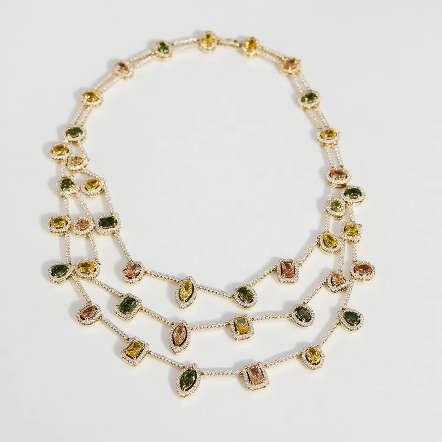 Ensemble collier et boucles d'oreilles en strass brillant