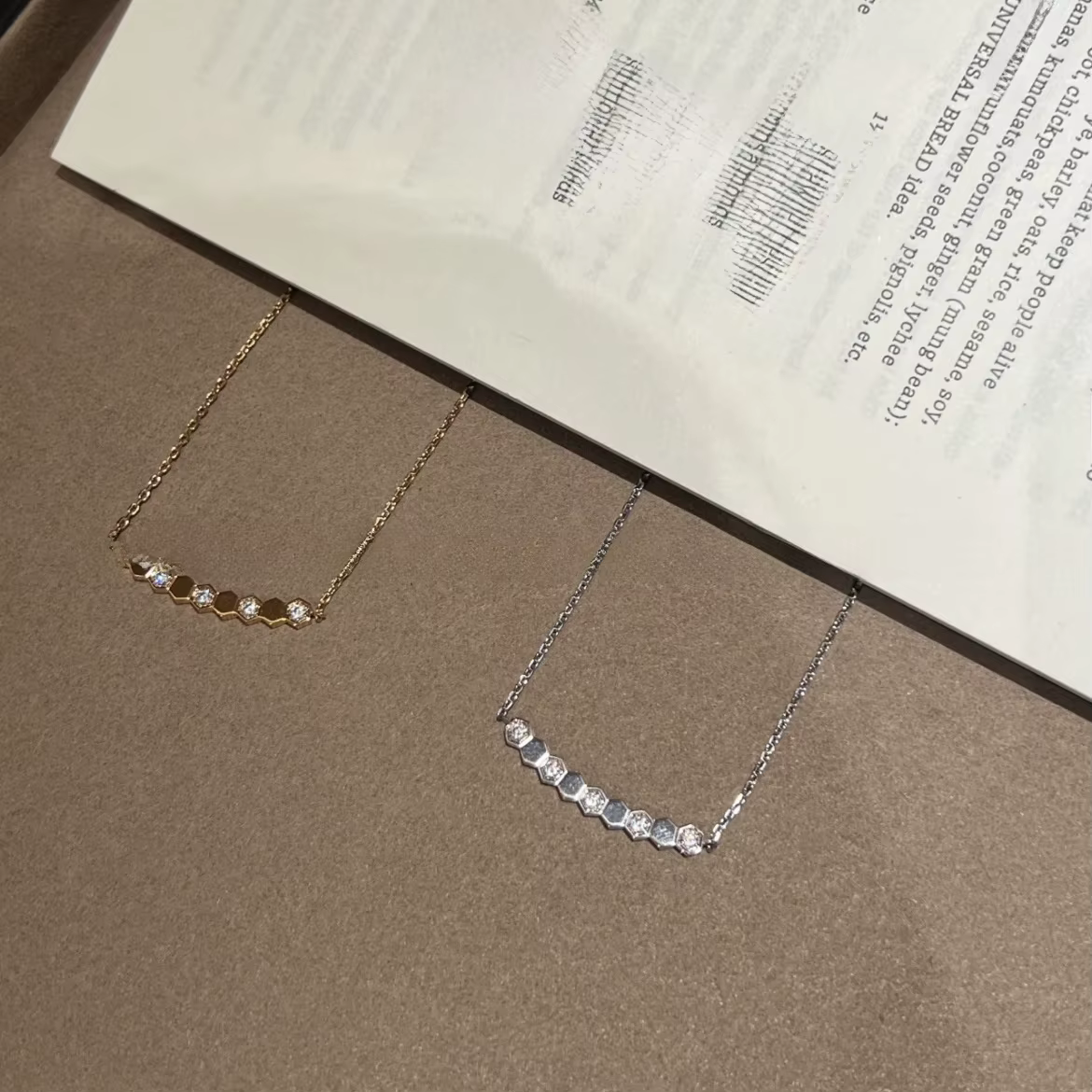 Collier en or CNC classique en forme de nid d'abeille avec diamants
