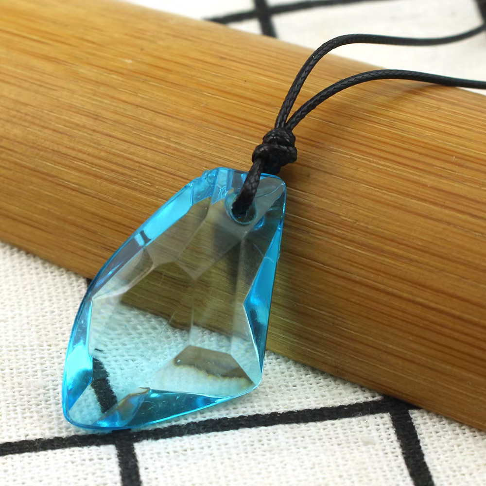 Collier Série TV H2O avec Pendentif Pierre de Lune