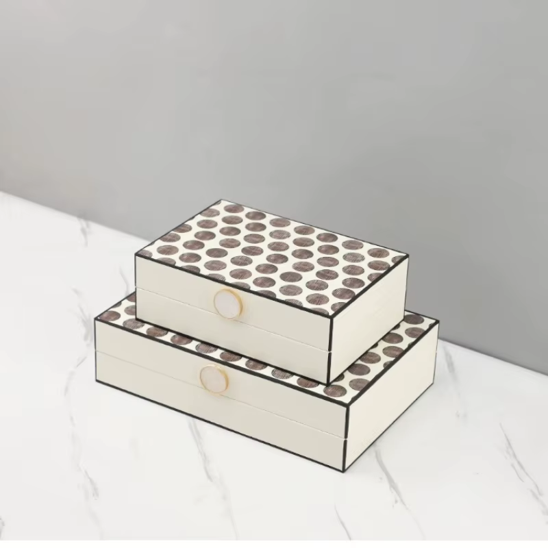 Boîte à bijoux rectangulaire en cuir à pois pour rangement