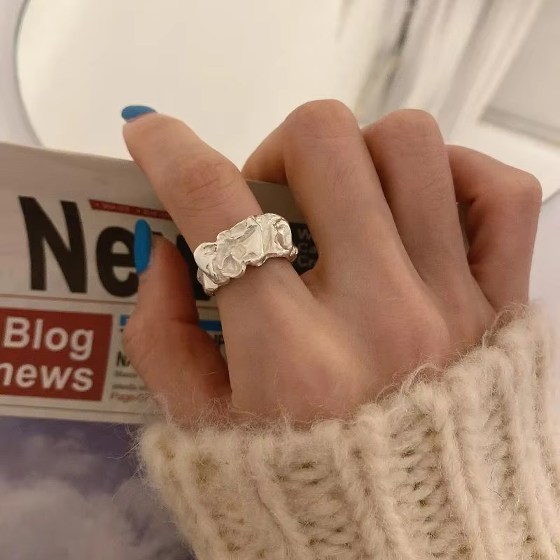 Bague couleur argent pour femmes
