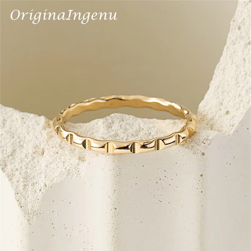 Bague épaisse remplie d'or 14K, bijoux délicats résistants au ternissement, bijoux Boho faits à la main, bague étanche, bague minimaliste en or