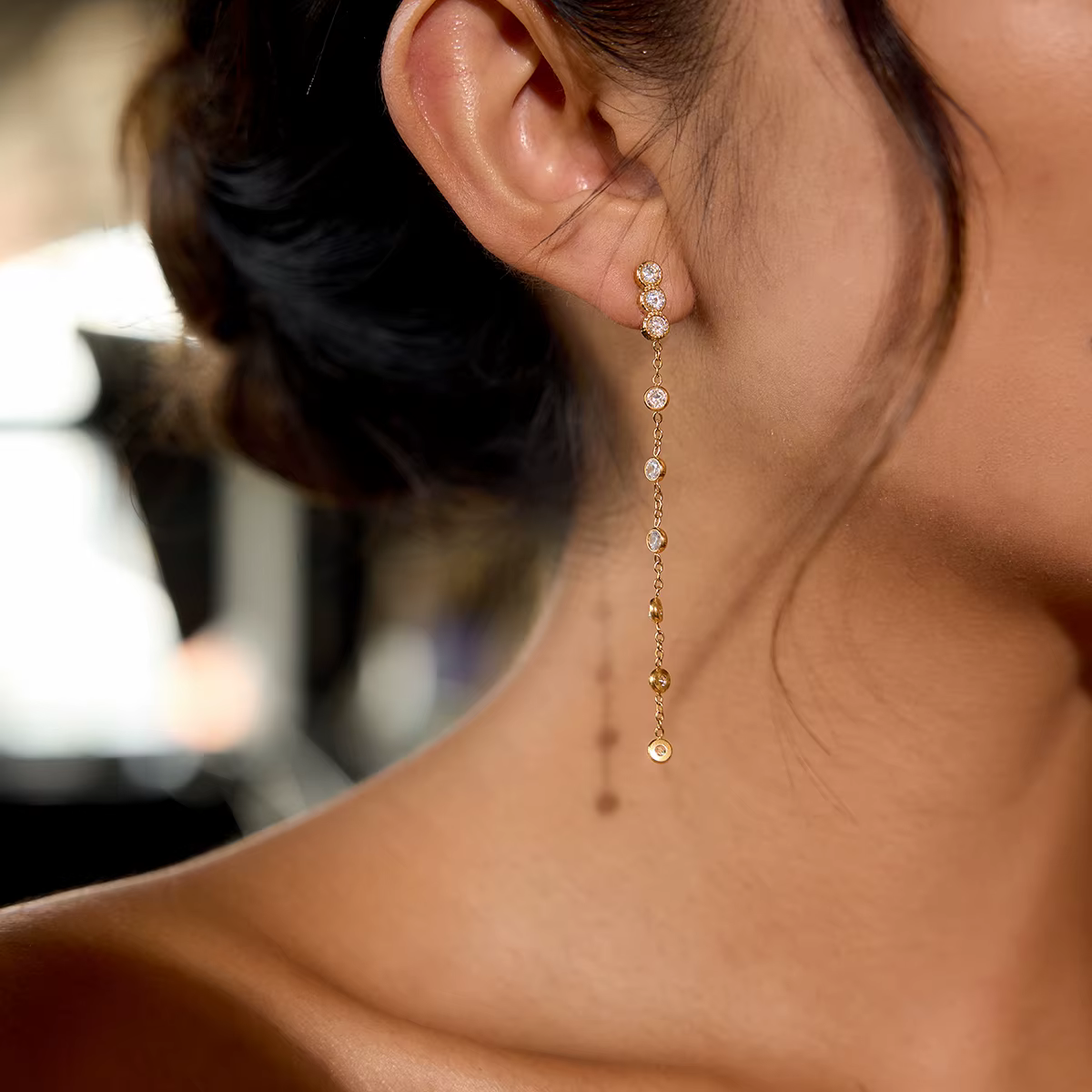 Zora minimaliste classique blanc rond Zircon gland boucles d'oreilles hypoallergénique 18K couleur or plaqué acier inoxydable bijoux pour femmes