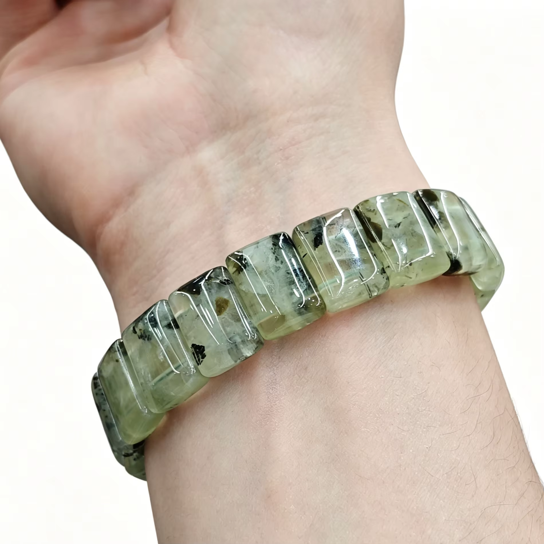 Bracelet en perles rectangulaires de préhnite naturelle