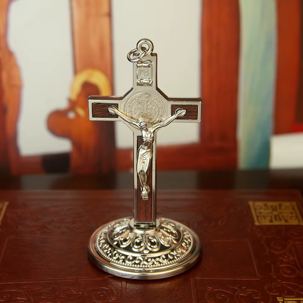 Croix catholique Saint benoît