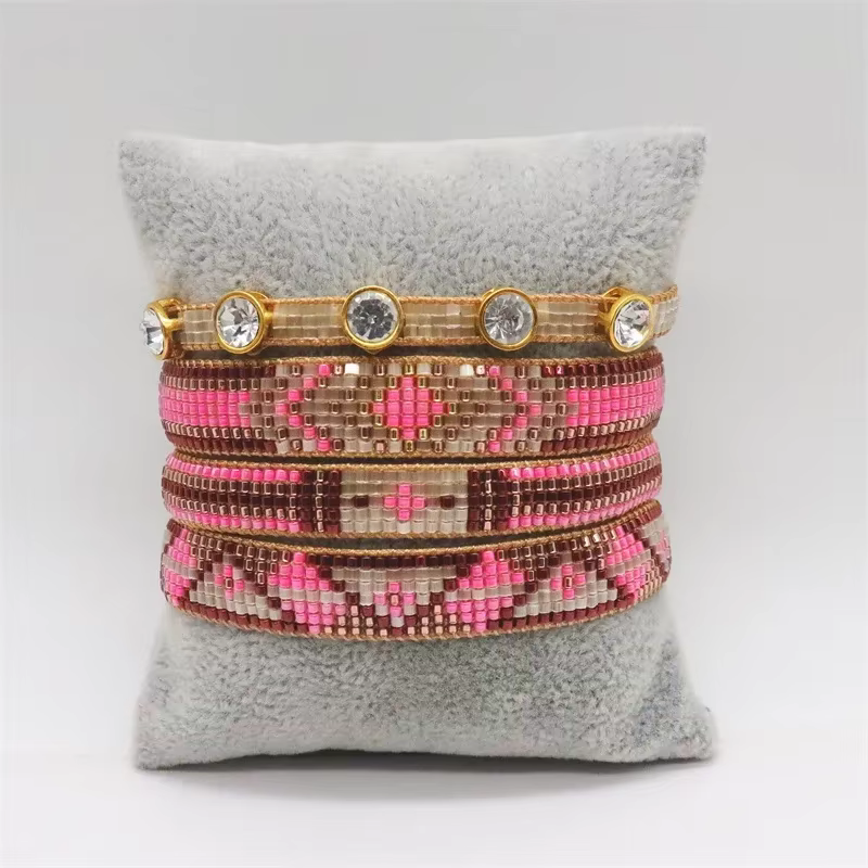 Bracelet perlé ATA YUKI