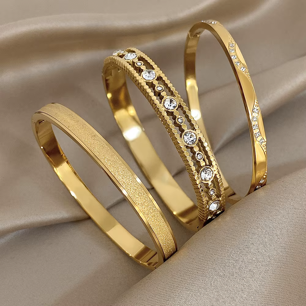 Bracelet manchette en Zircon incrusté exquis