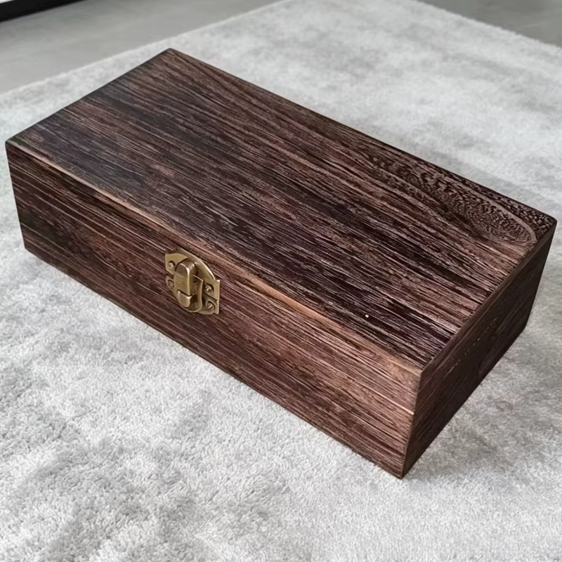 Boîte à bijoux créative en bois massif