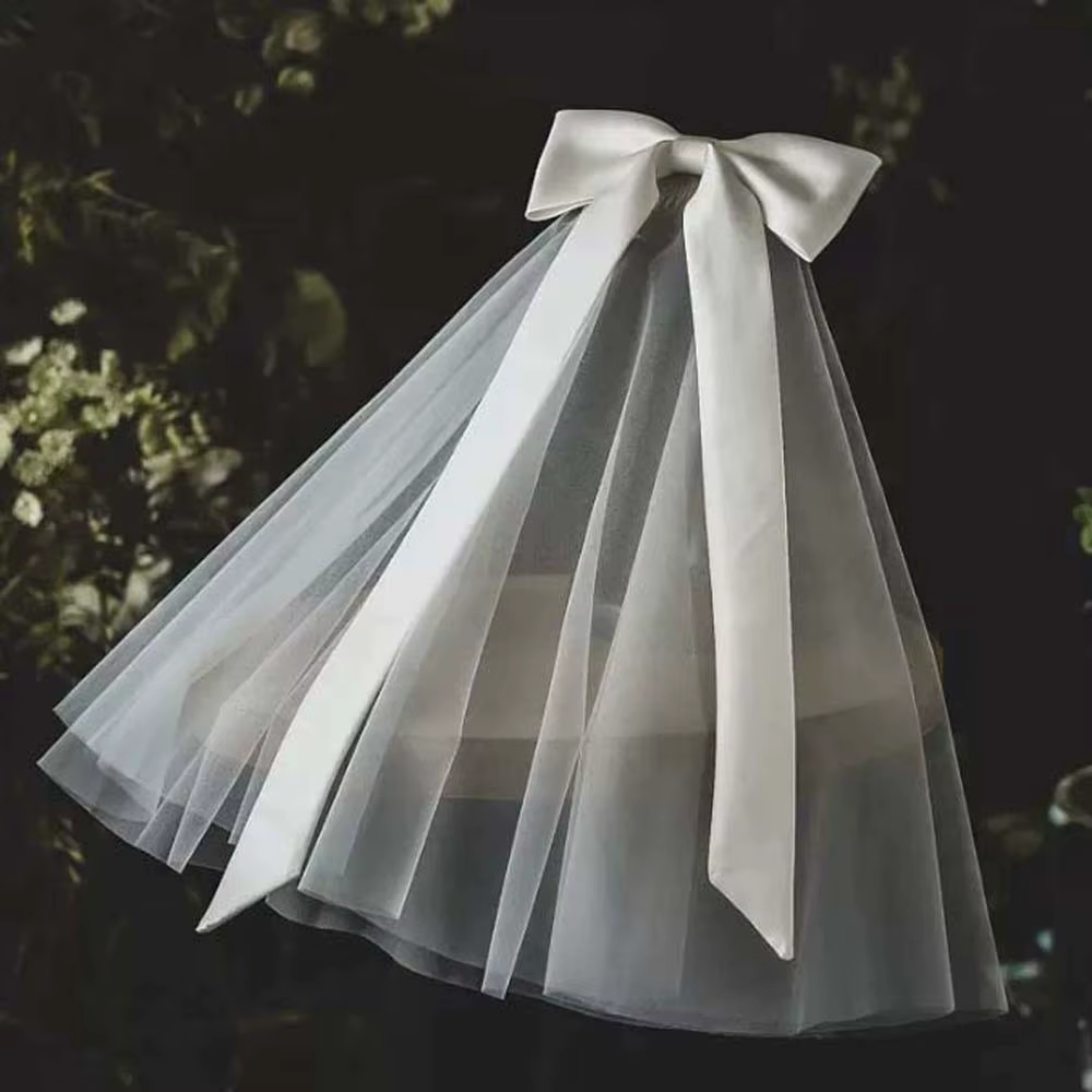 Beau châle Long en Satin avec nœud