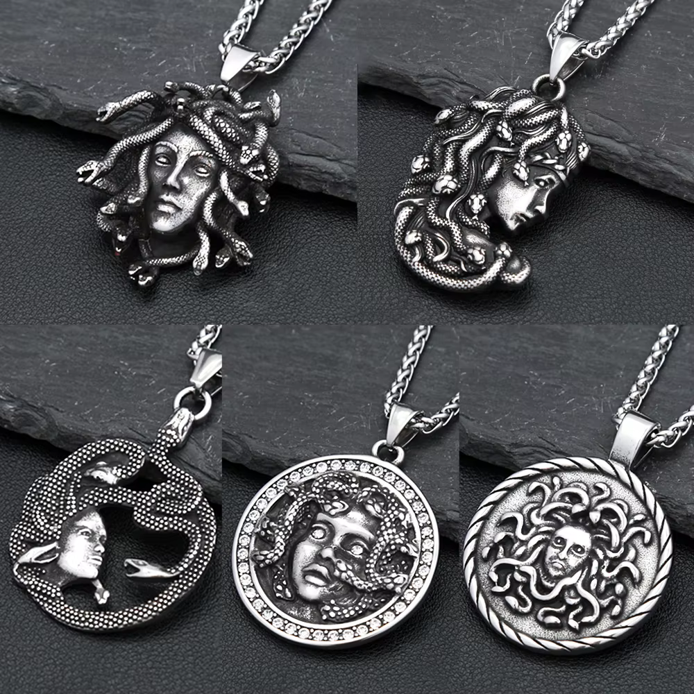 Collier gothique classique avec pendentif Medusa pour hommes et femmes