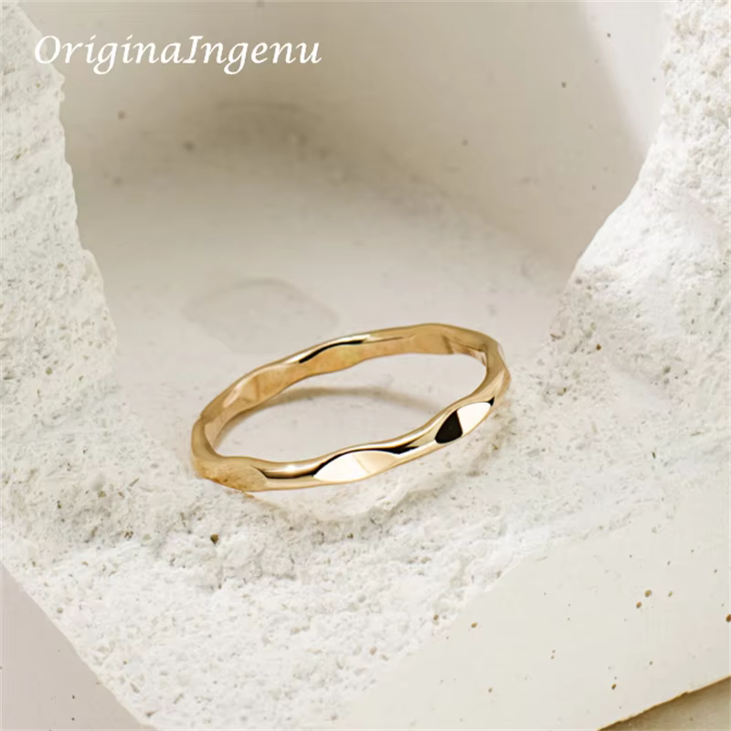 Bague empilable remplie d'or 14 carats pour femme