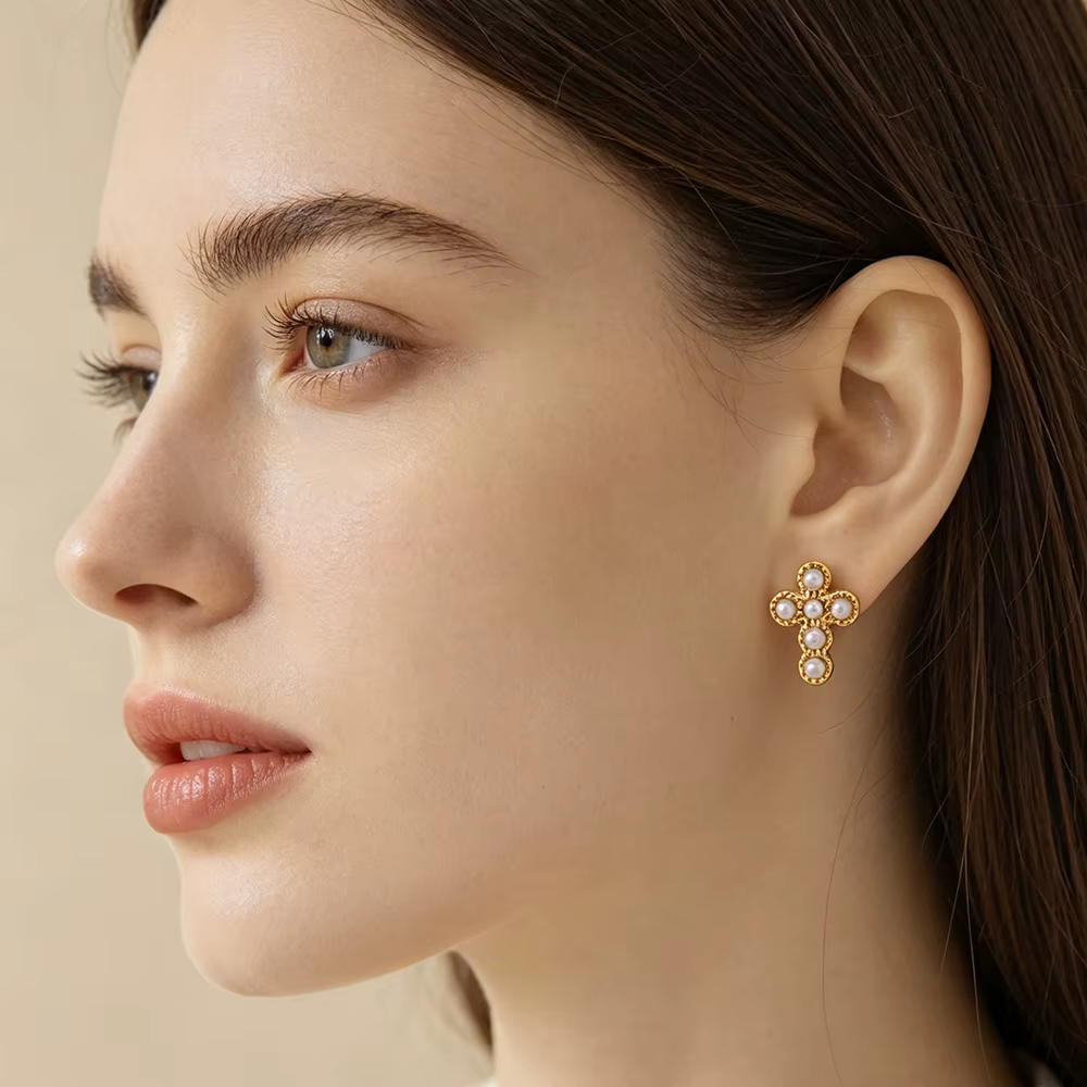 Boucles d'oreilles Vintage en perles délicates et zircone cubique