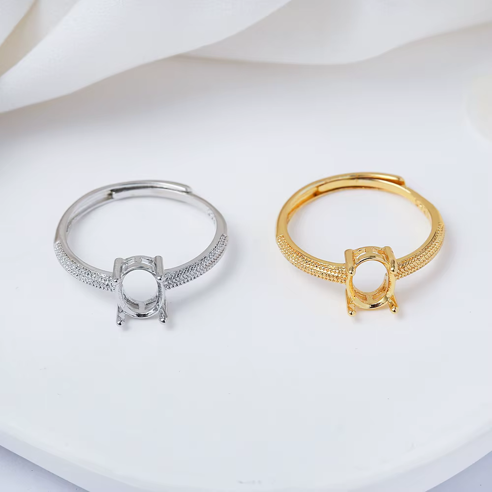 Bague réglable à 4 griffes