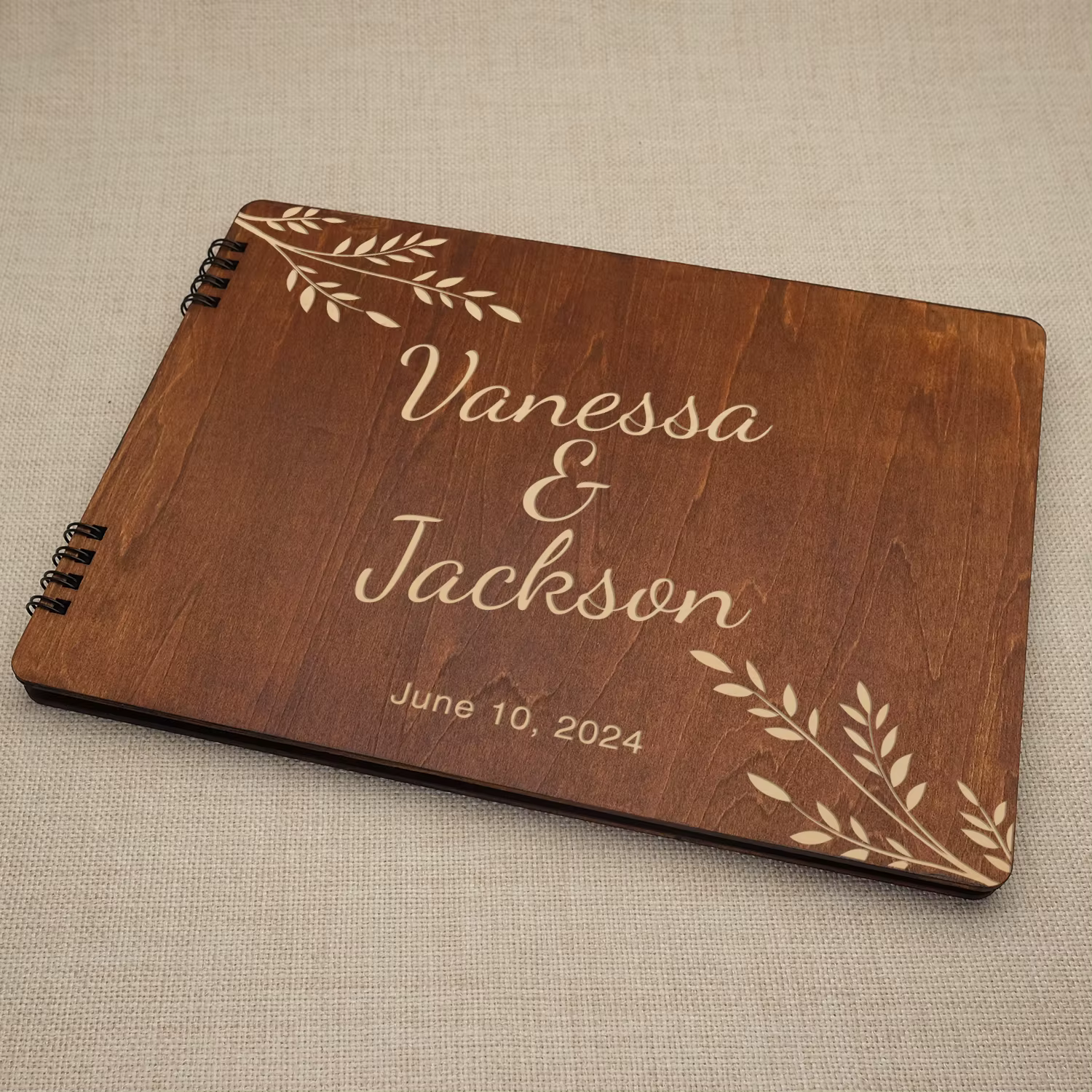 Livre d'or de mariage en bois – Personnalisé gravé au laser