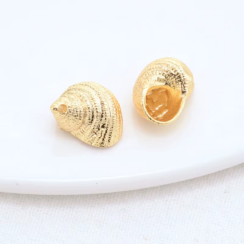 Breloques de Conque en Laiton de 12x13mm et 14K