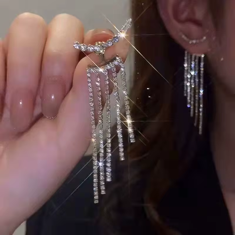 Boucles d'oreilles pendantes à pampilles de style tennis pour femmes