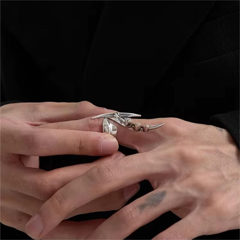 Cyberpunk Alien – bague irrégulière unisexe