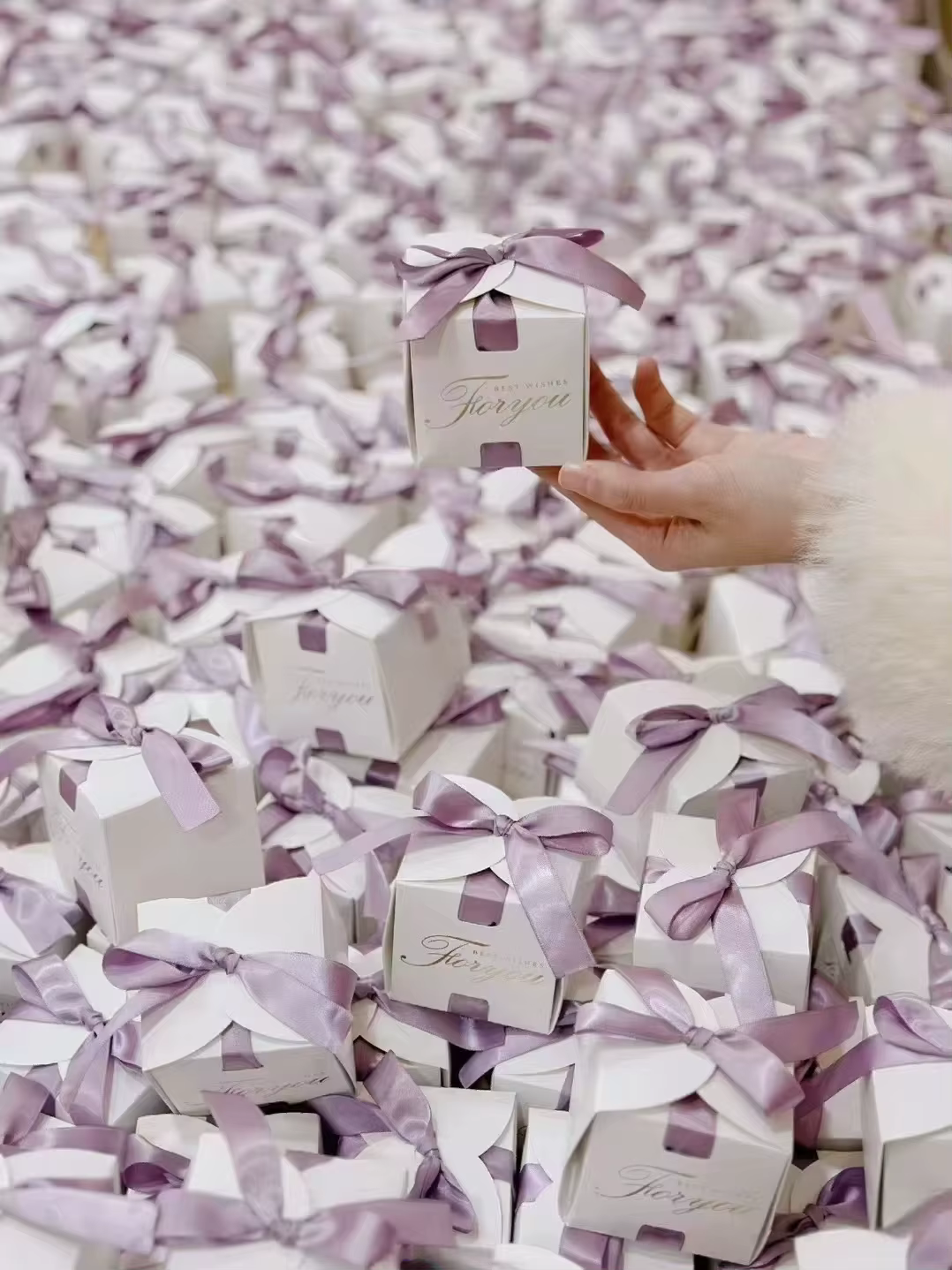 Boîtes cadeaux pour mariage avec ruban