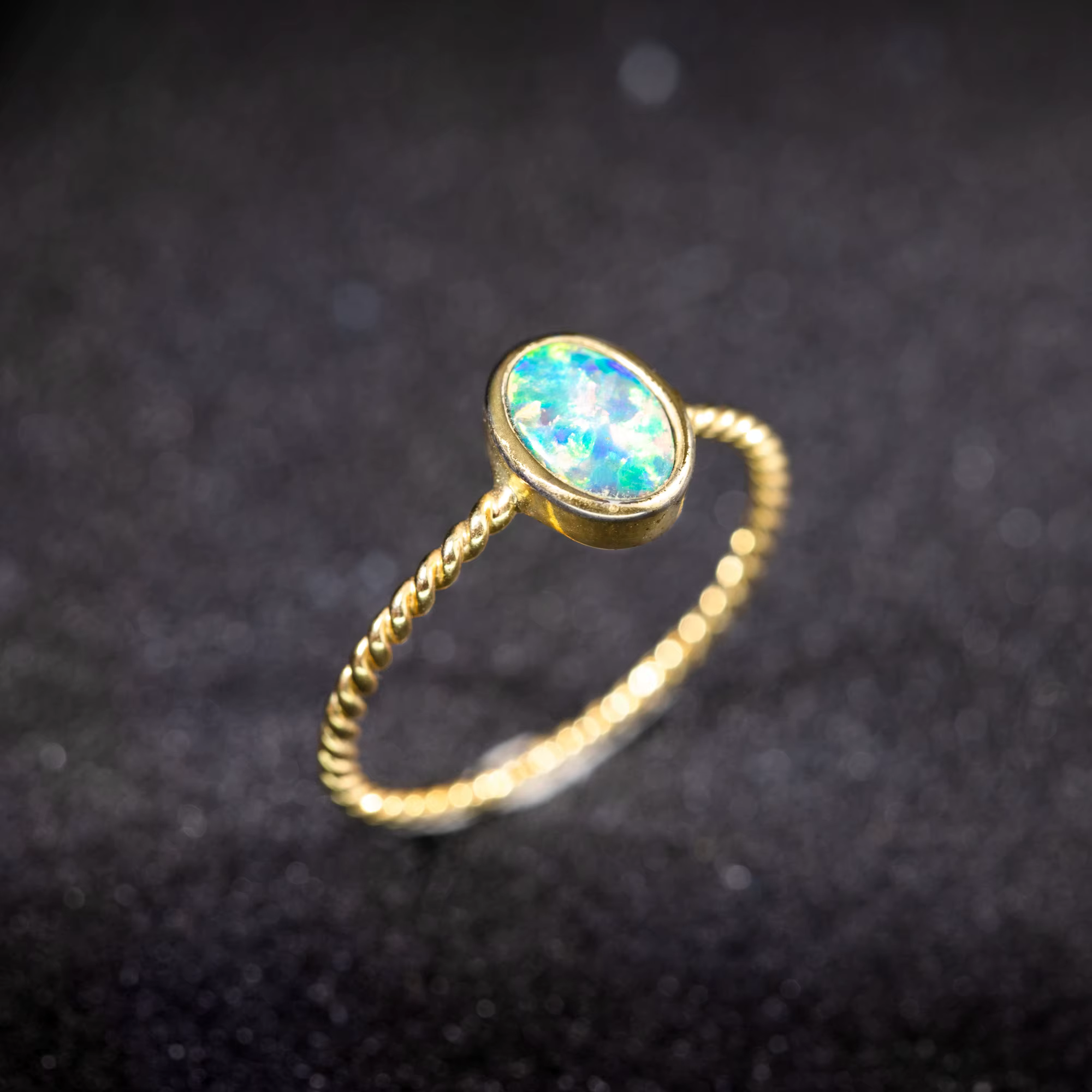 Bague de mariage en opale blanche naturelle