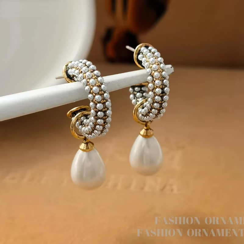 Boucles d'oreilles en forme de larme simulées pour femmes