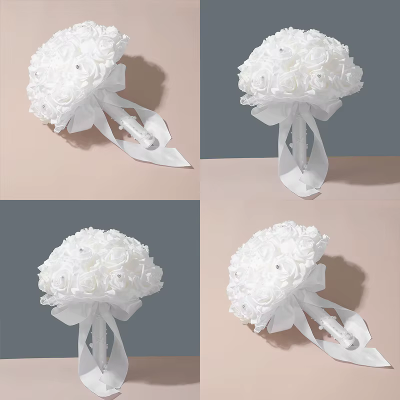 Bouquet de Roses Élégantes avec Fleurs