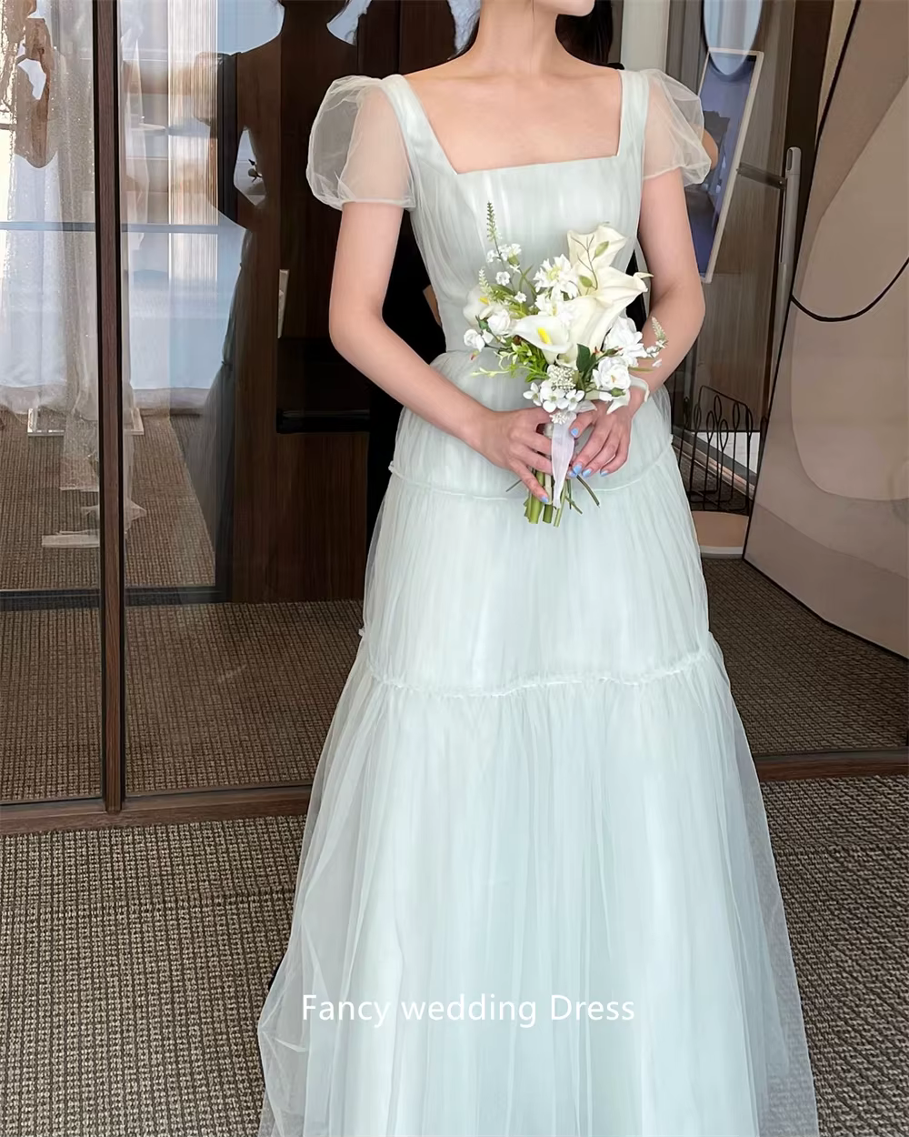 Robes de mariée A-ligne en tulle nickel é de paupières
