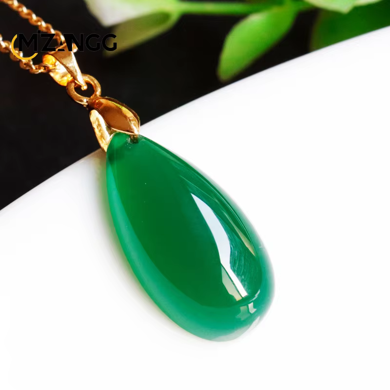 Collier pendentif goutte d'agate naturelle