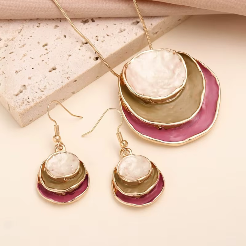 A52E Collier pendentif à fleurs à mode boucles d'oreilles définissent une texture en alliage présente pour les femmes