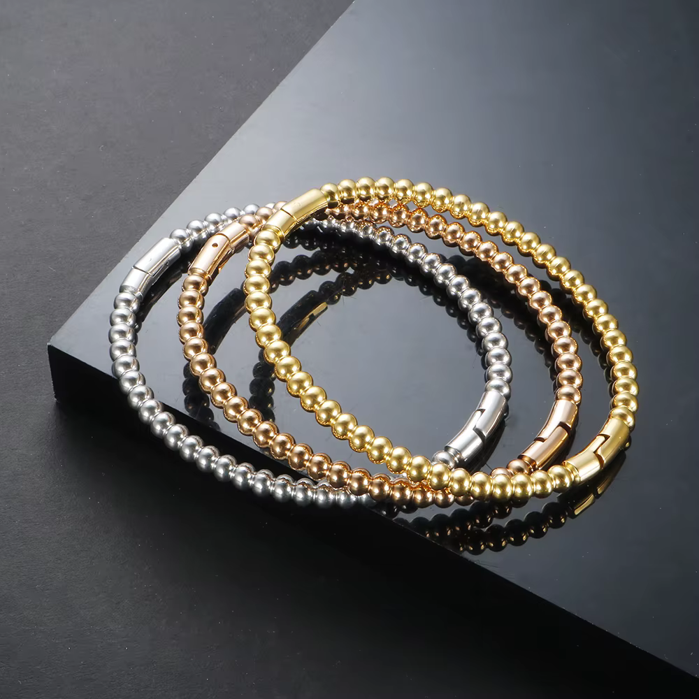 Bracelets de perles rondes à la mode