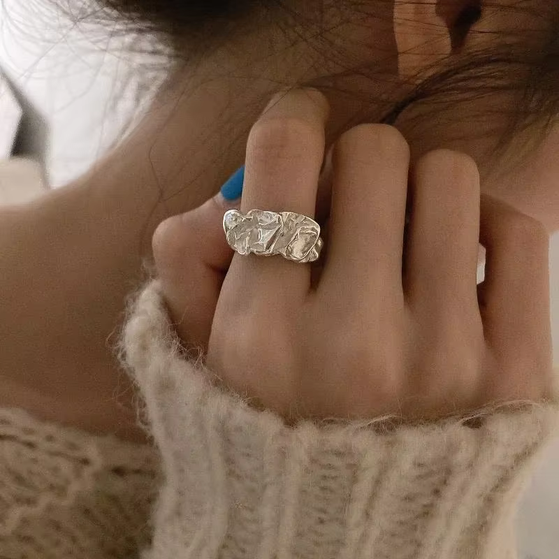 Bague couleur argent pour femmes