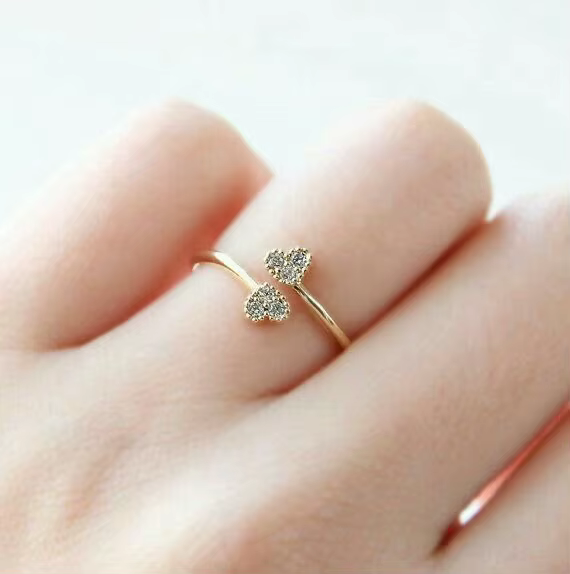 Bague élégante réglable à double cœur sertie de diamants