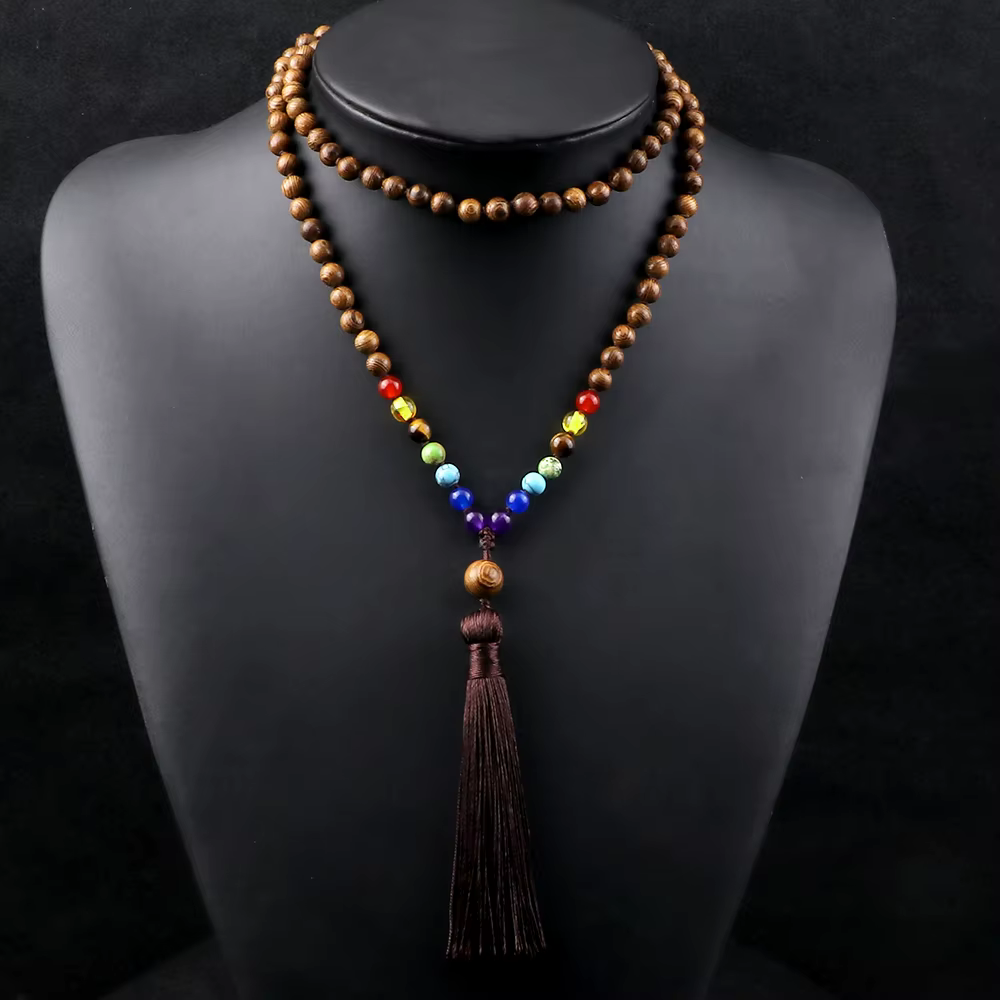 Colliers de perles en bois originales des 7 chakras