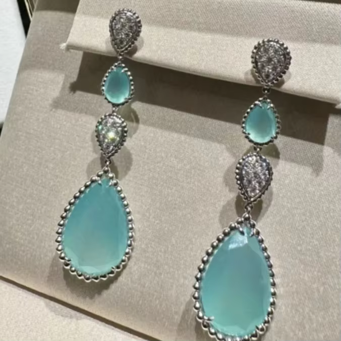Boucles d'oreilles pendantes de célébrités coréennes de grande valeur