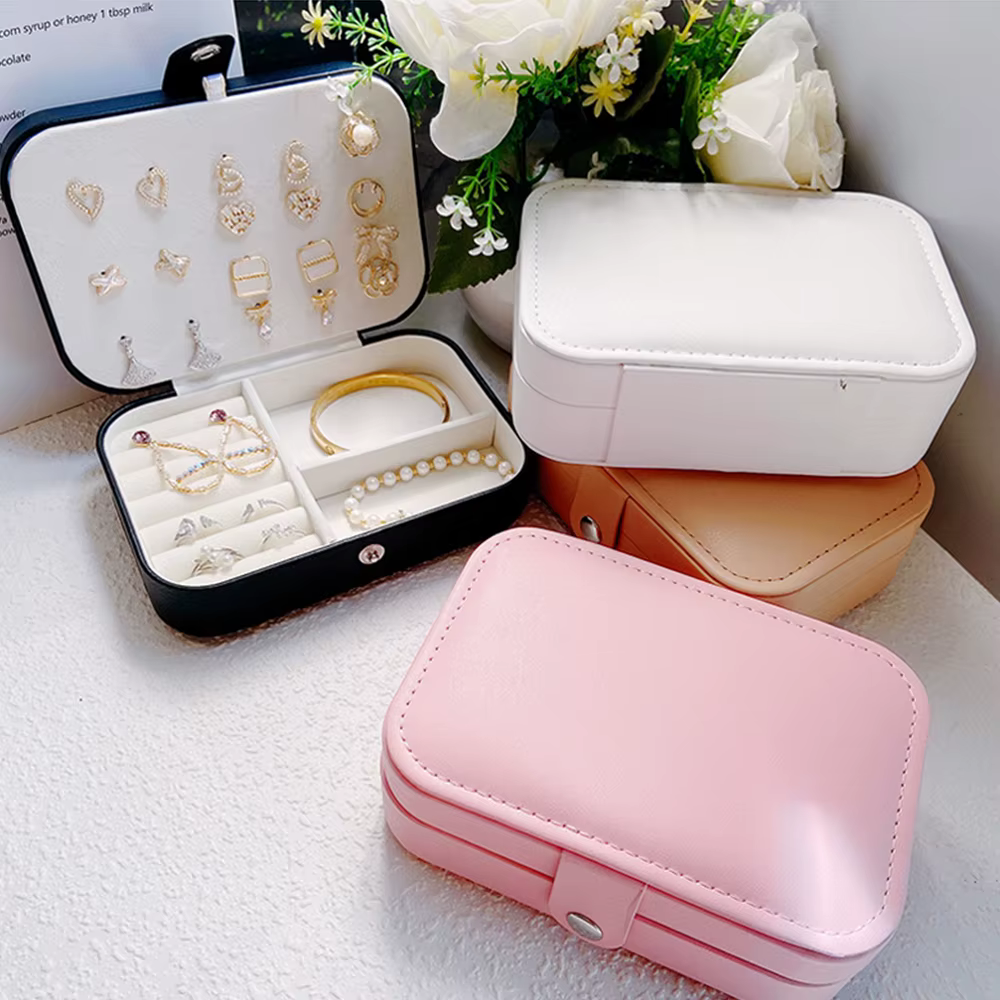 Boîte de rangement à bijoux portable à double couche avec boutons