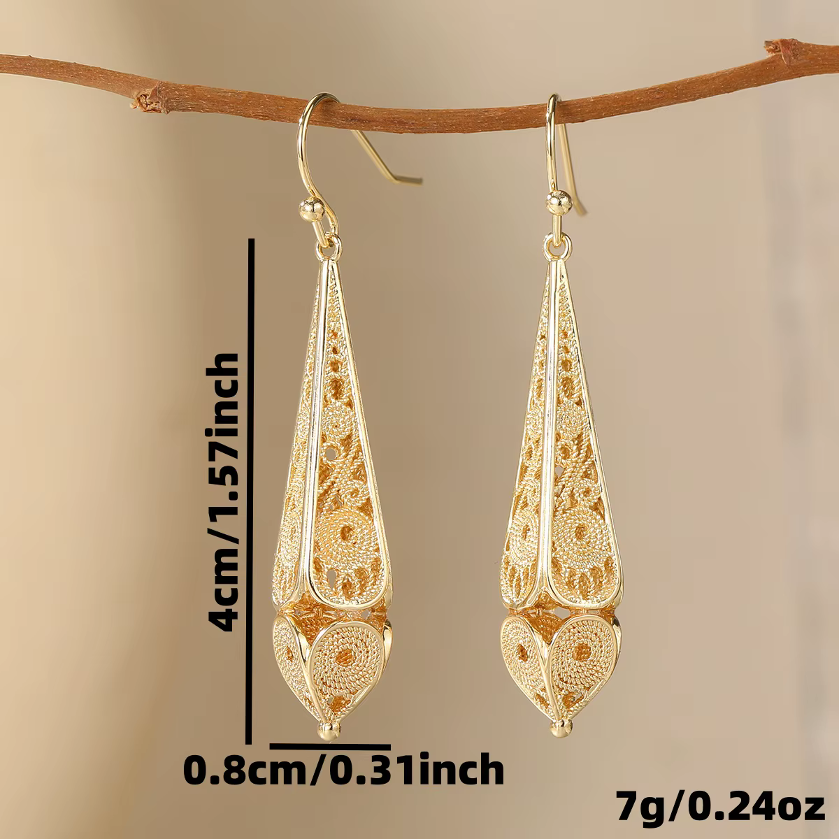 Boucles d'oreilles exquises en fil creux