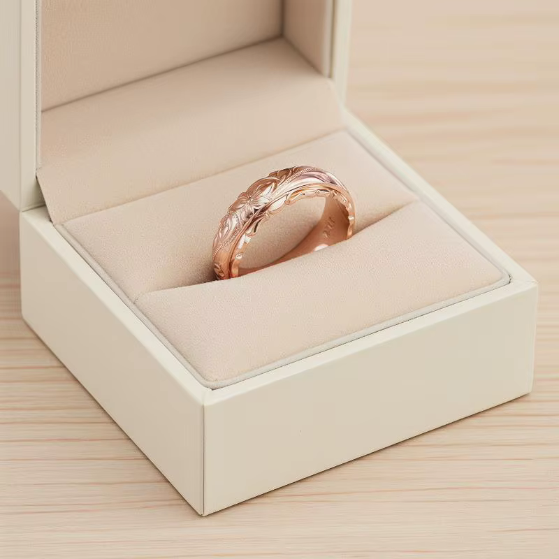 Bague en or rose sculptée en forme de rose suspendue pour femmes