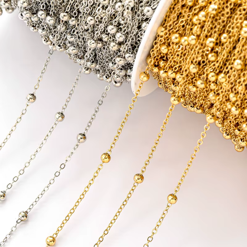 Chaîne de perles plaquées or KC et rhodium