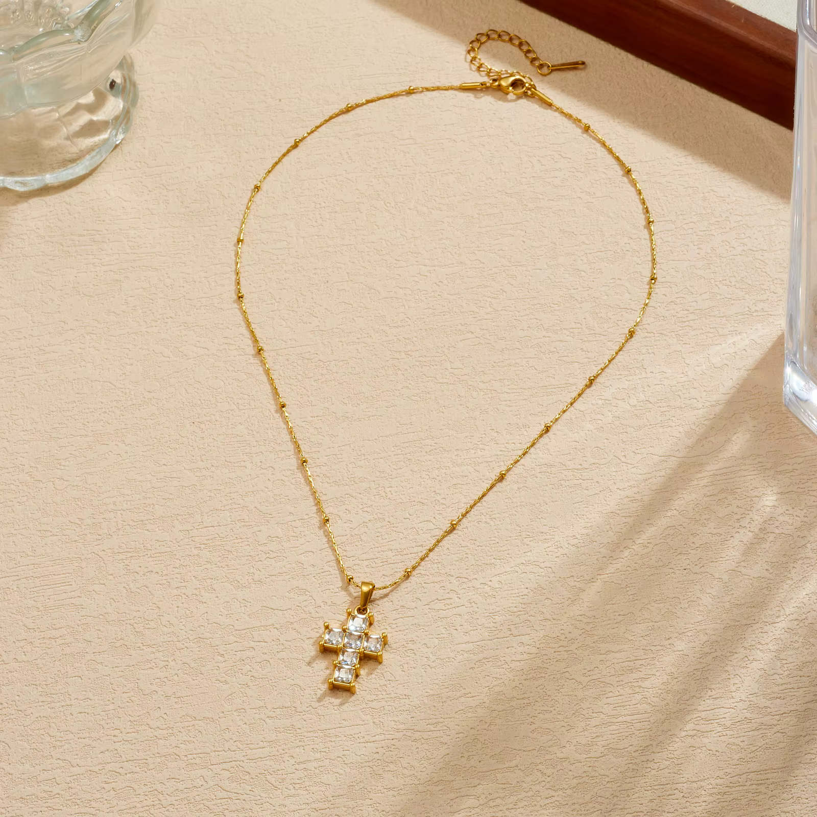 DIEYURO – collier avec pendentif croix dorée en acier inoxydable 316L
