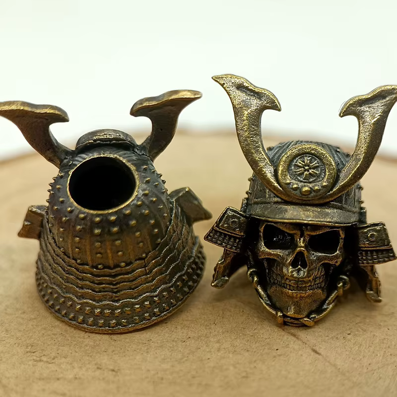 Casque tête de crâne de samouraï japonais