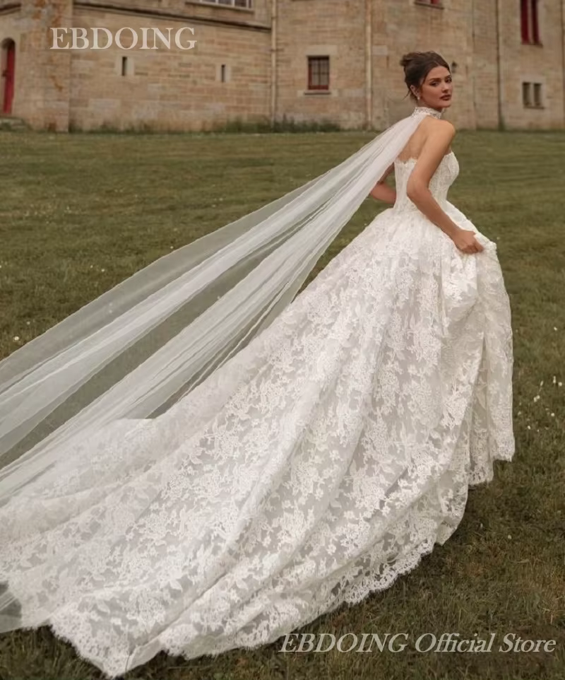 EBDOING robe de mariée a-ligne dentelle décolleté en coeur traîne chapelle avec rabats détachables