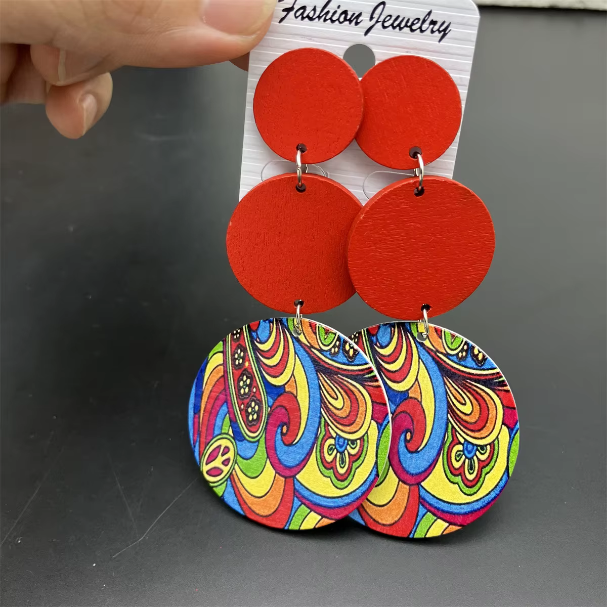 Boucles d'oreilles ethniques bohème en bois peint coloré pour femmes